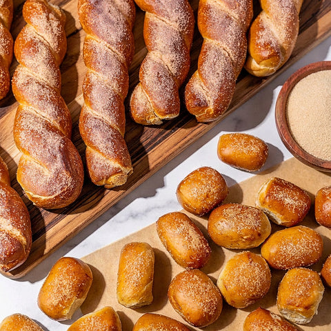 Cinnamon Sugar Artisanal Favorites Soft Pretzel Box – Pretzels.com