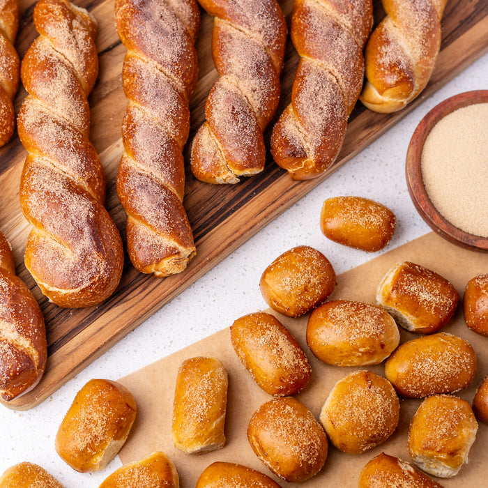 Cinnamon Sugar Artisanal Favorites Soft Pretzel Box