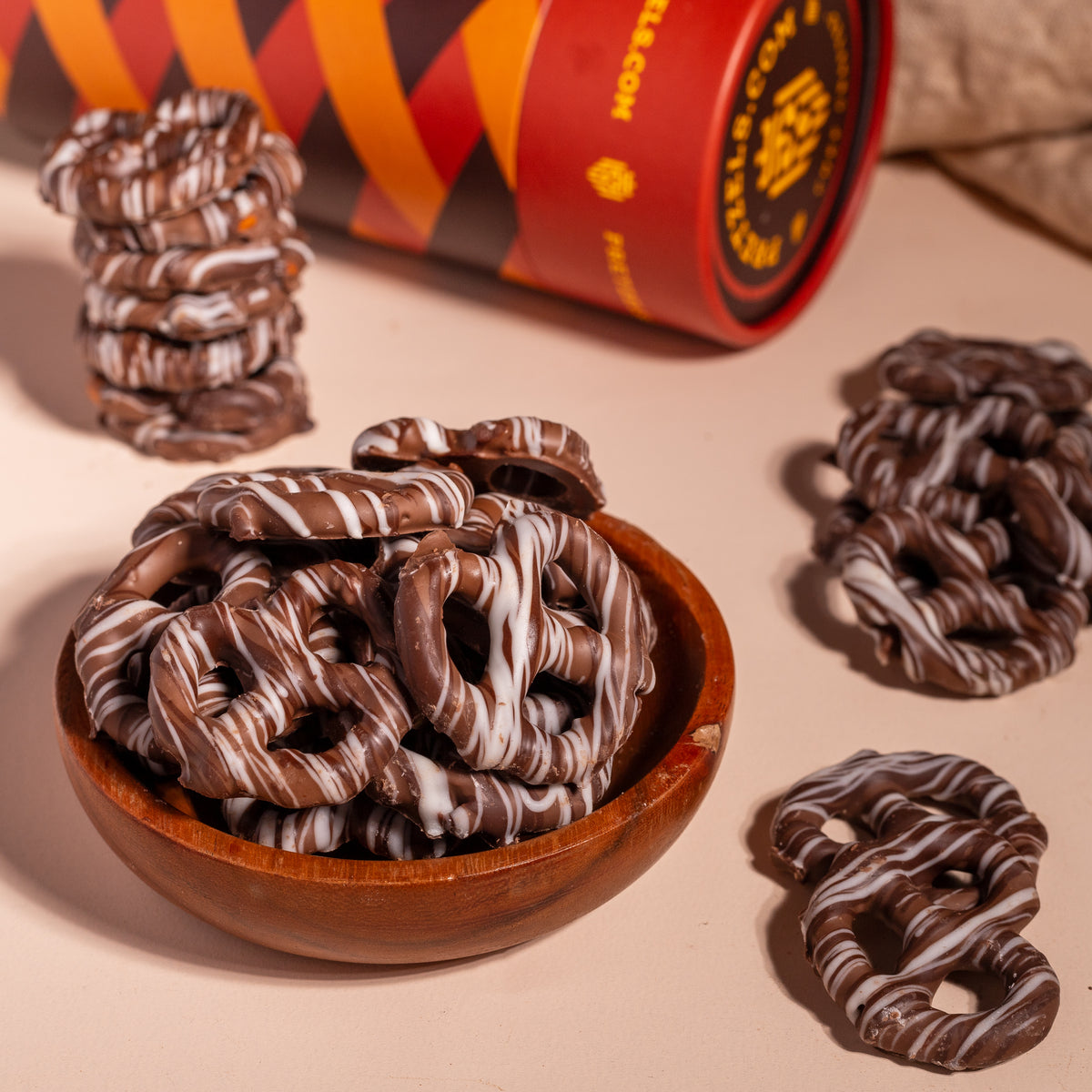 Classic Drizzle Fudge Pretzels